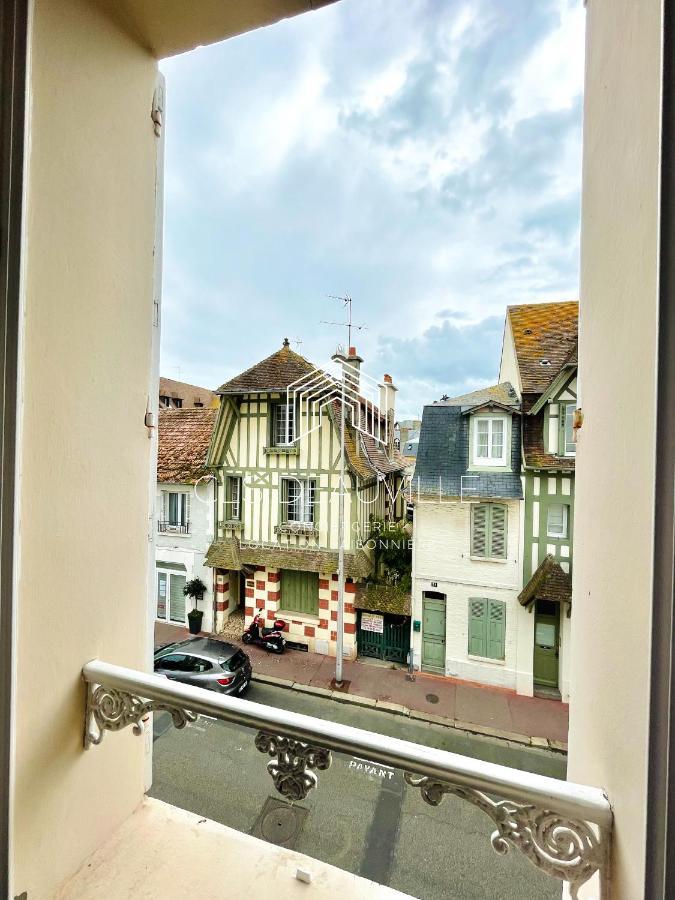 Appartement Coeur De Deauville Exterior foto